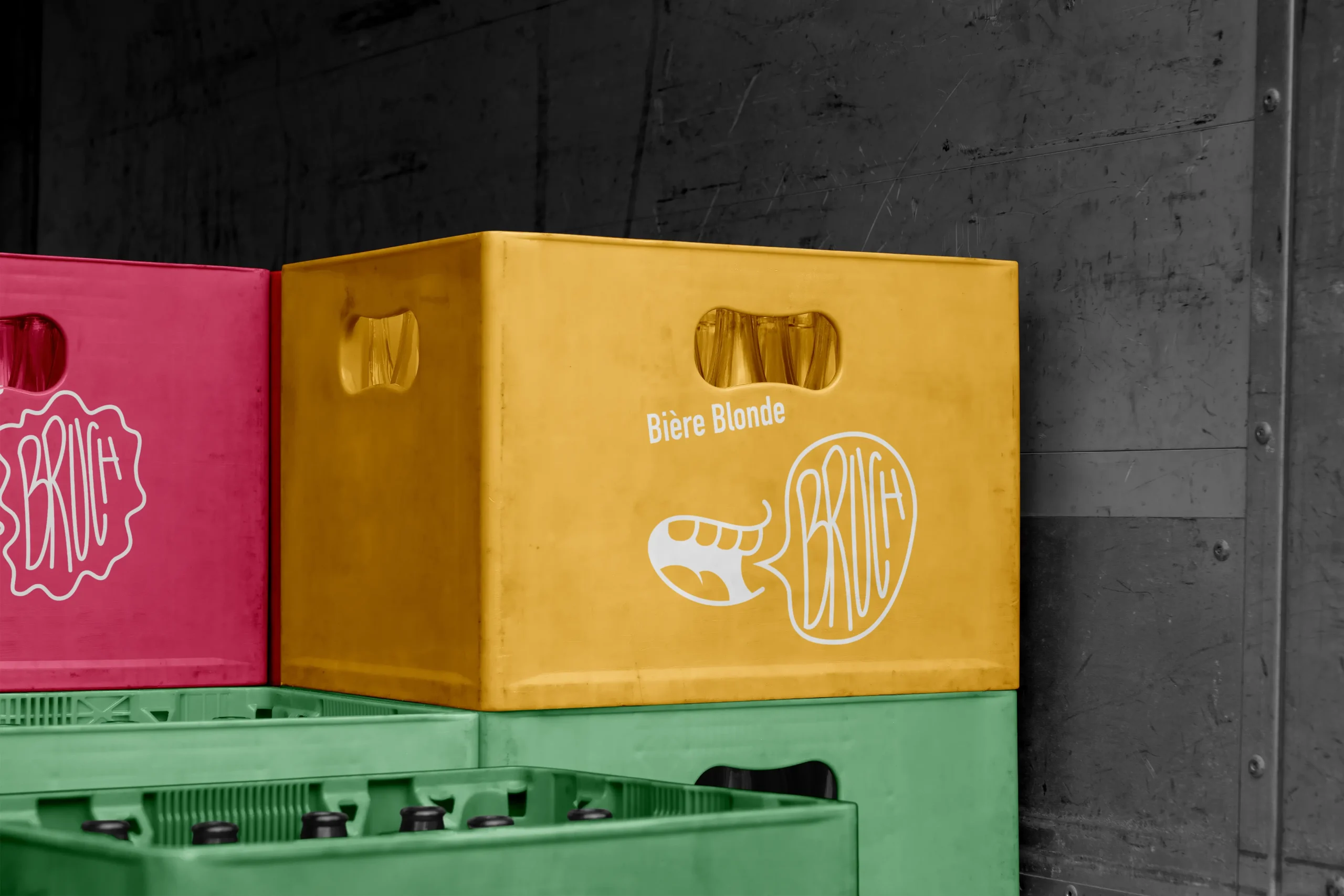 Free Beer Boxes Mockup